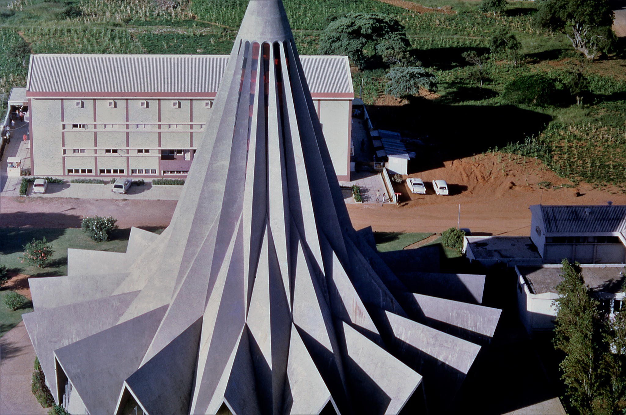 rfmmg 20210623 igreja da polana final anos 60