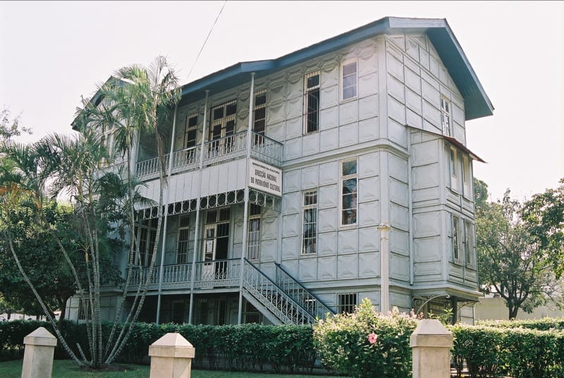 Casa de Ferro (Iron House), Maputo — fachada exterior