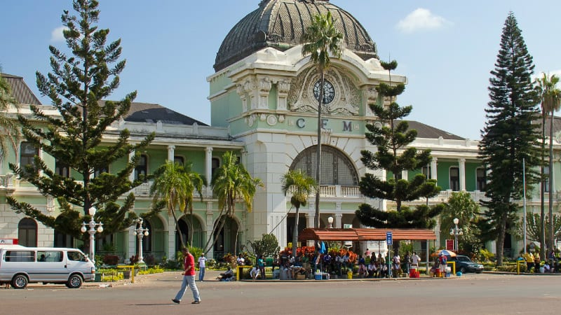 Estação Central de Maputo, arquitectura ferroviária histórica