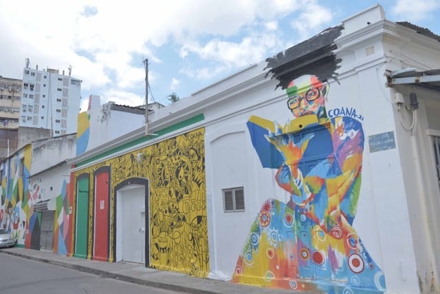 Street art tour in Maputo